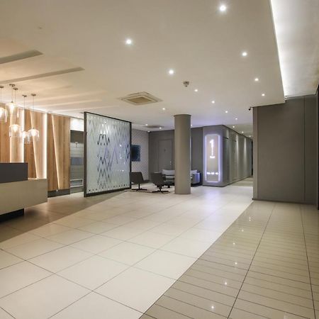 Sandton Smart Apartment Fourteen Johannesburg Exterior photo