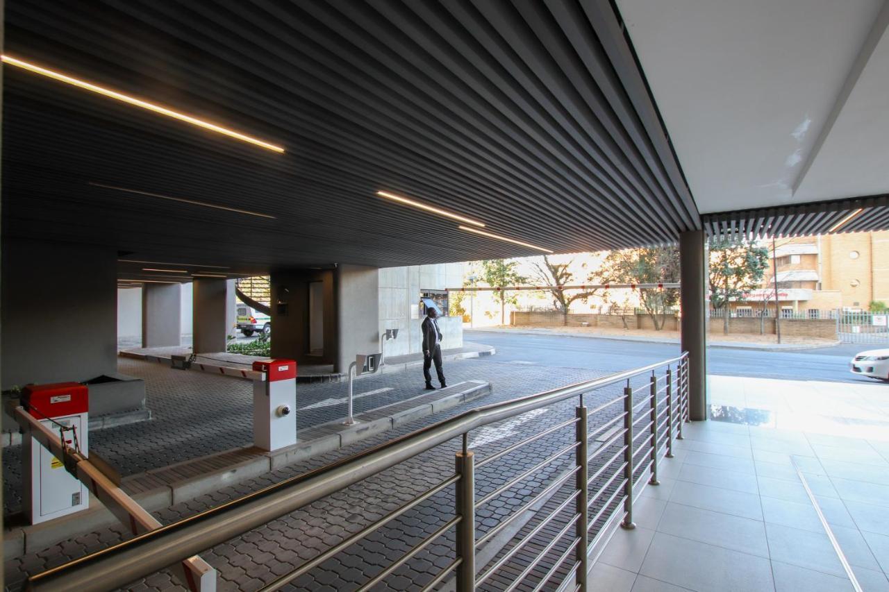 Sandton Smart Apartment Fourteen Johannesburg Exterior photo